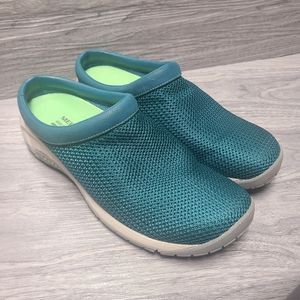 Merrell Shoes Women Encore Breeze 3 in Dragonfly